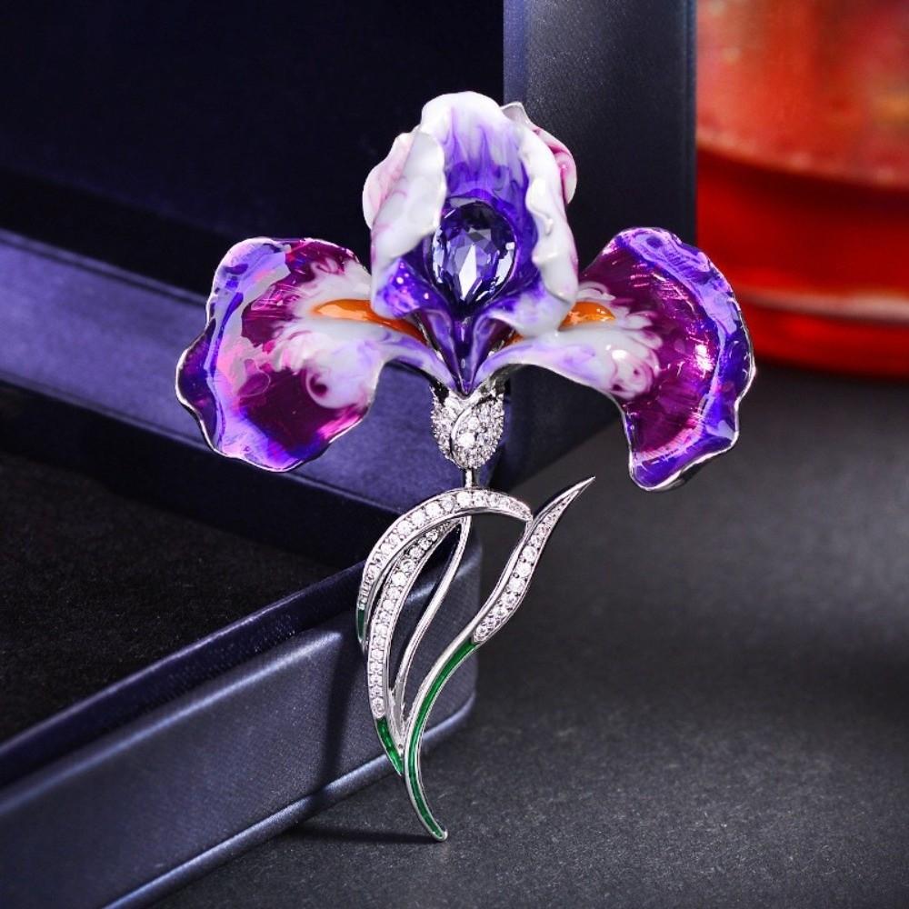 New Rhinestone Iris Brooch for Women Elegant High-quality Suit Brooch Metal Retro Flower Brooches Gifts