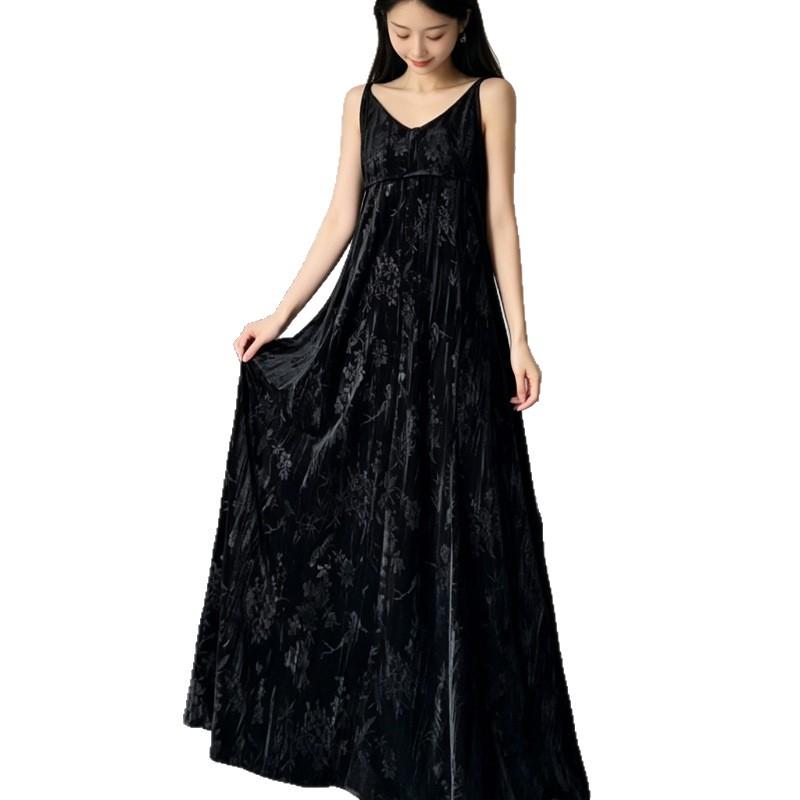 New Chinese-style jacquard suspender dress for women's spring and summer V-neck waist and thin temperament gentle wind long swing dress