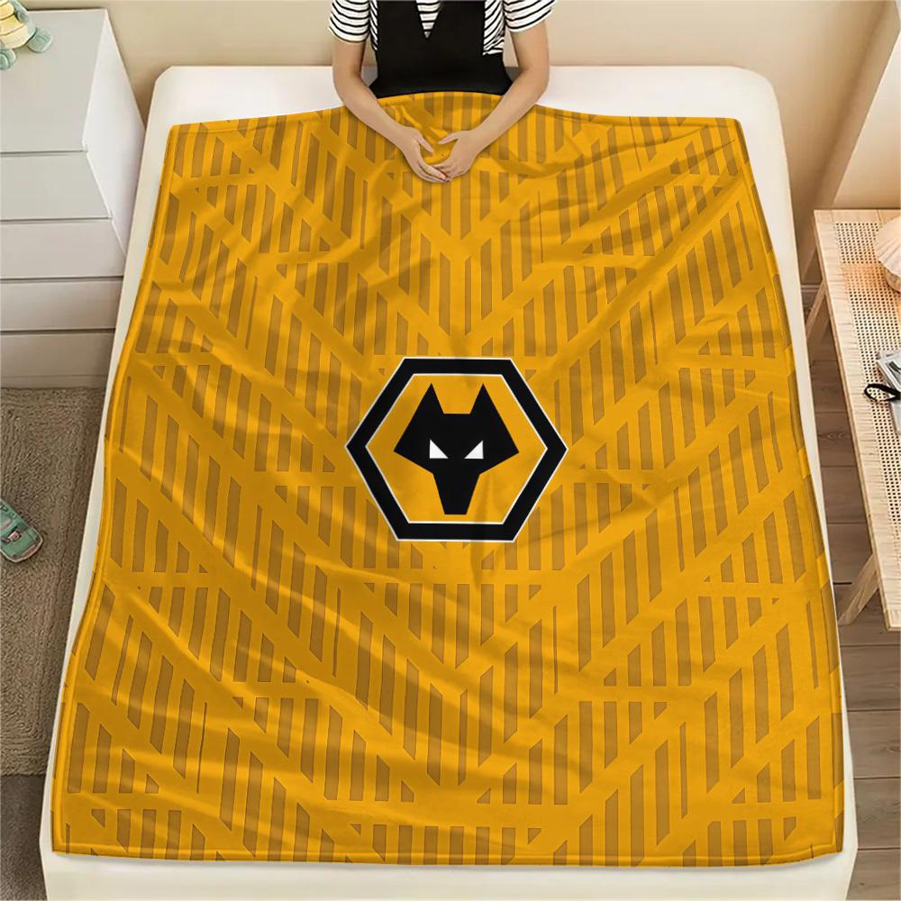 Wolves Flannel Blanket, High quality Comfortable for All Seasons, Home Decor, Warmth and Comfort