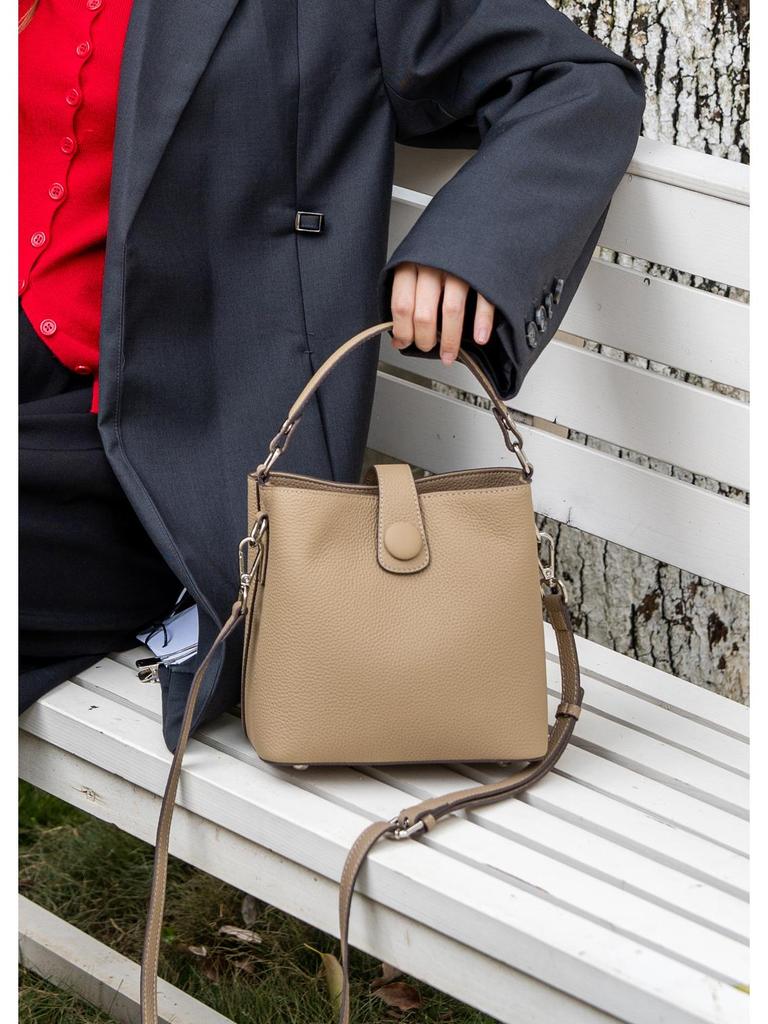 Women's Genuine Leather Bucket Bag - High-End Cowhide Crossbody & Shoulder Bag for Autumn 2025