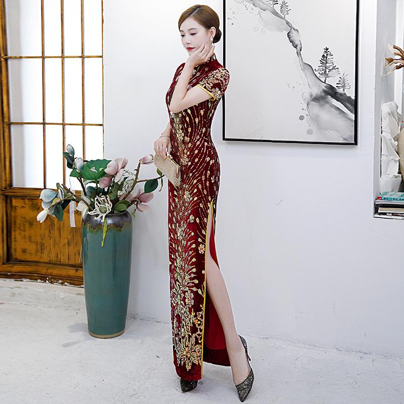 Catwalk cheongsam new long stage performance clothes golden velvet improved middle-aged and elderly cheongsam