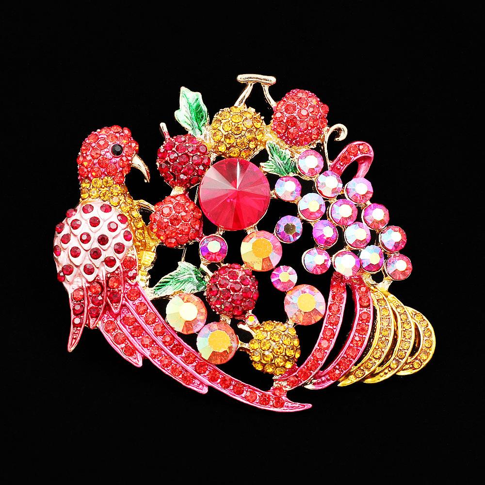 SKEDS Broches de luxe pour femmes, ornées de strass, représentant des oiseaux et des fruits. Bijoux fantaisie brillants, parfaits pour décorer une boutique ou comme cadeau.