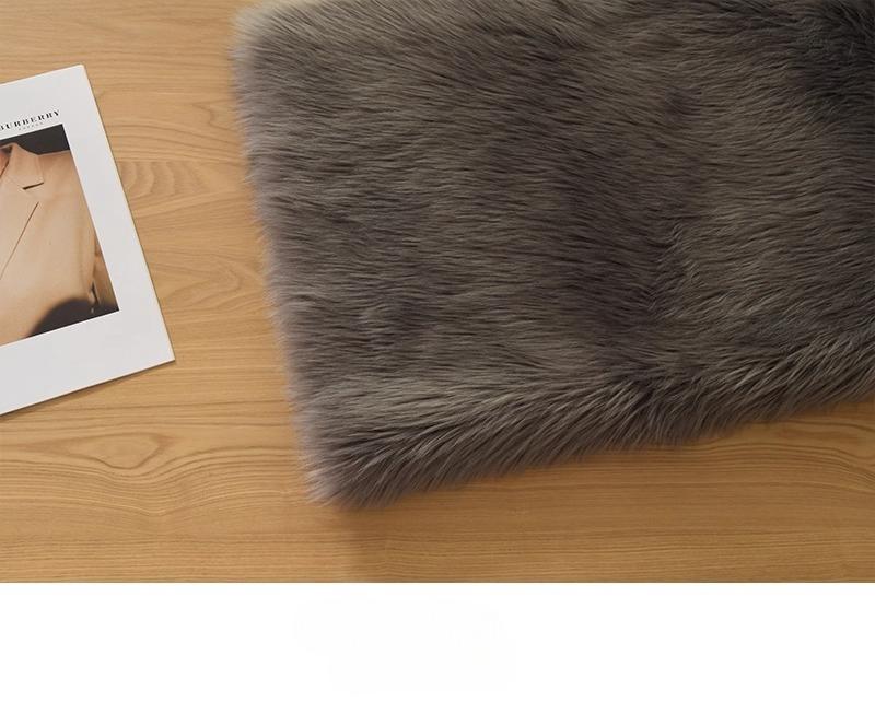 4cm Plush Fabric Soft and Smooth Fursuit Fur Fabric 50x160cm DIY Clothing Doll Decorative Shaggy Fur Handmade Material