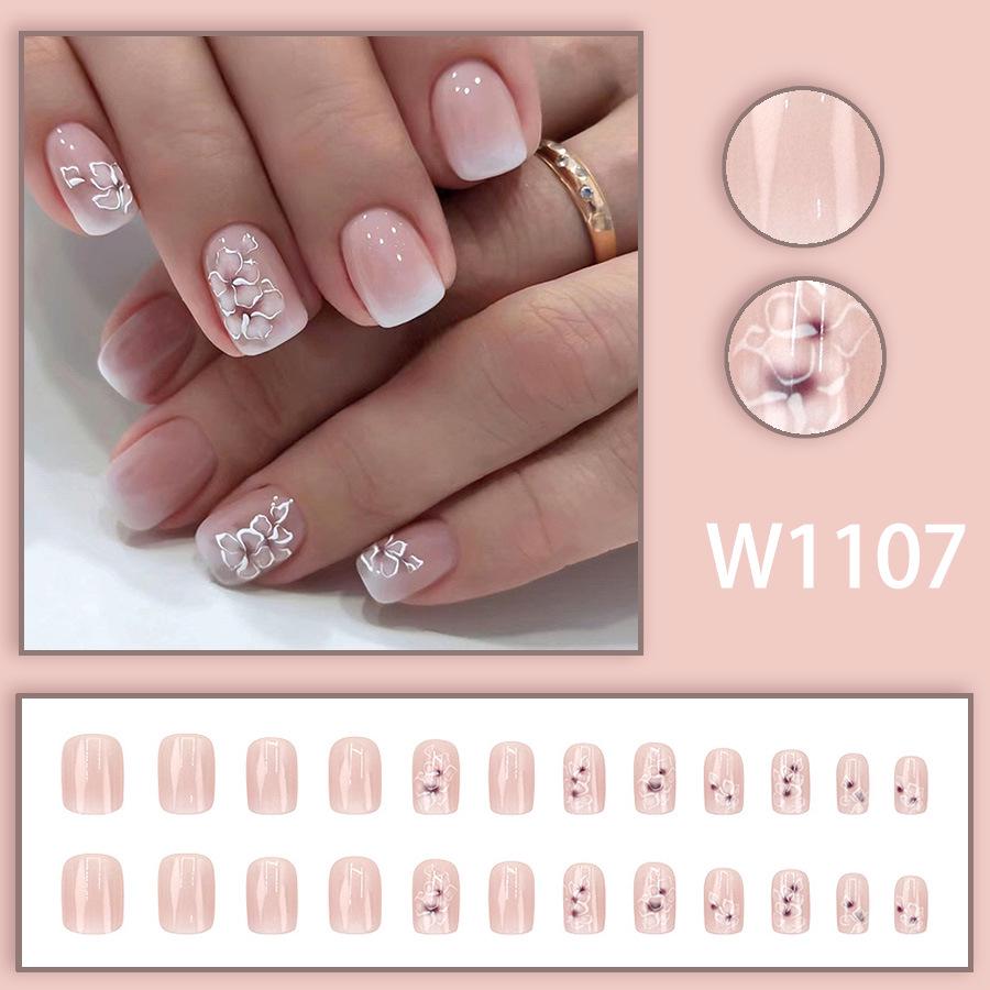 European & American Trend: Skin-Whitening Gradient Floral Nail Patches, Reusable, 24 Pieces