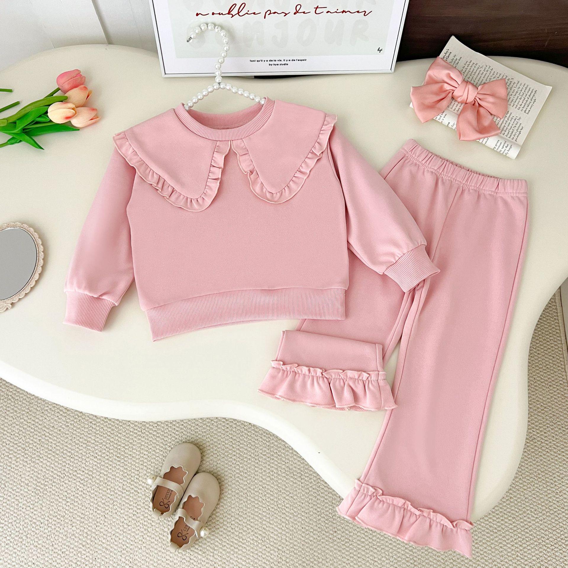 

Korean Style Girls Large Lapel Sweatshirt & Bell Bottom Pants Set - Trendy Children s Two-Piece Outfit 4Y/110