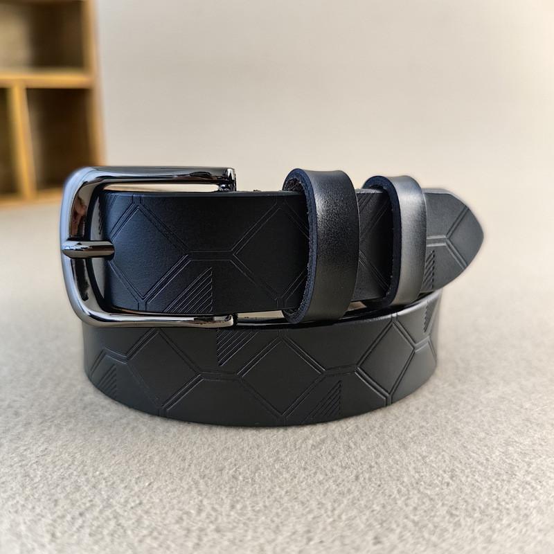 

Fashionable Genuine Leather Belt For Women With Simple Pin Closure Designed For Versatile Styling 105cm