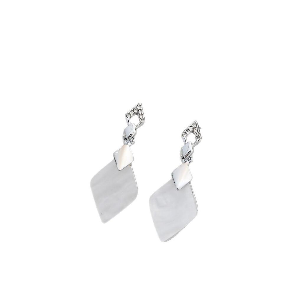 2025 Stylish Geometric Rhombus Stud Earrings - Niche Color Block Design for Versatile Commute Fashion