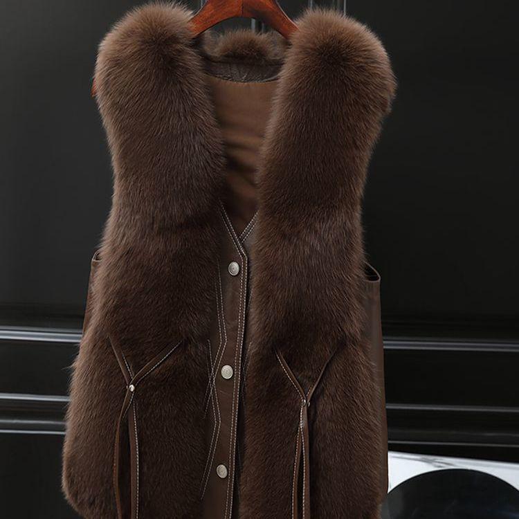 Imitation fox fur vest vest, young model, new model in autumn and winter, female Haining short model, foreign style, trendy outside wear