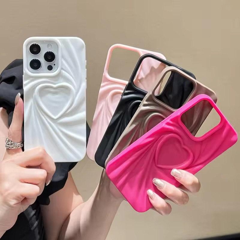 Pouzdro na telefon Fashion Fold Wrinkle 3D Love Heart pro iPhone 13 14 15 Pro Max 16 Plus 11 12 ProMax Soft Matte Silicon Full Cover