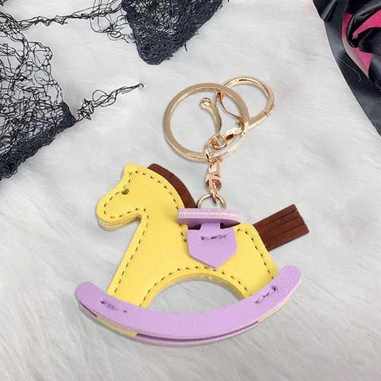 Keychain Imitation Leather Shaking Horse Design Key Chain Pendant Lightweight Key Holder