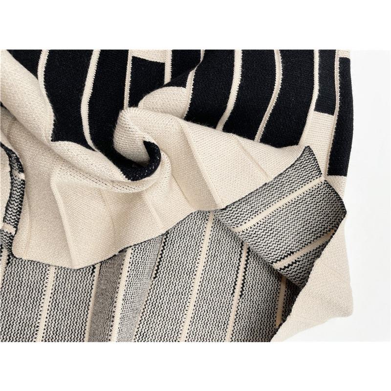 Thickened Autumn/Winter Knitted Skirt for Women High Waist Striped Knitted Pleated Skirt