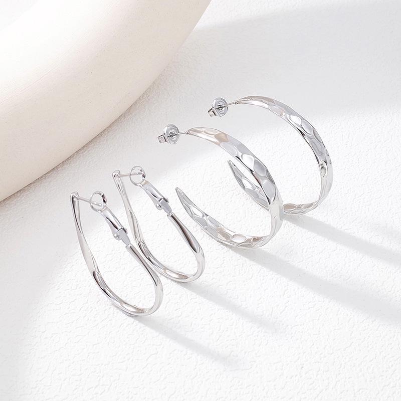 European High-End Geometric 18K Gold-Plated Titanium Hoop Earrings - Simple Versatile Design