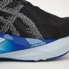 Asics Pantofi sport pentru bărbați Novablast 5 Negru Alb 1011B974-001
