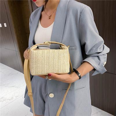 New Ladies Summer Straw Handbag Fashionable Hundred Shoulder Bag Girls Crossbody Bag Metallic Decoration Fur Material
