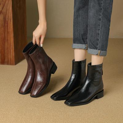 Korean Version of the New Square Head Martin Boots Women's Rubber Sole Large Size Leather Boots with Comfortable Rear Zipper Autumn and Winte