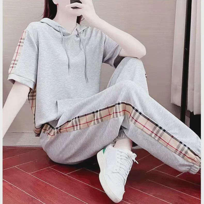 Women's 2025 Summer Stylish Two-Piece Casual Set: Loose Short Sleeve Hooded Sweatshirt Sportswear