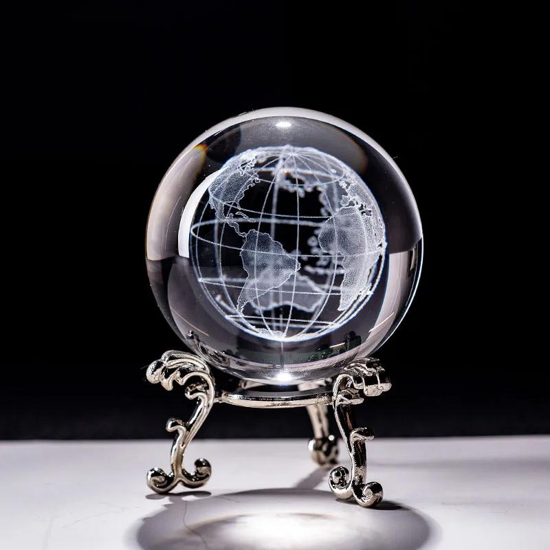 Bola de cristal de 6 cm 3D gravada a laser Terra esfera globo de vidro planetas com suporte decoração para casa escritório estatueta peso de papel