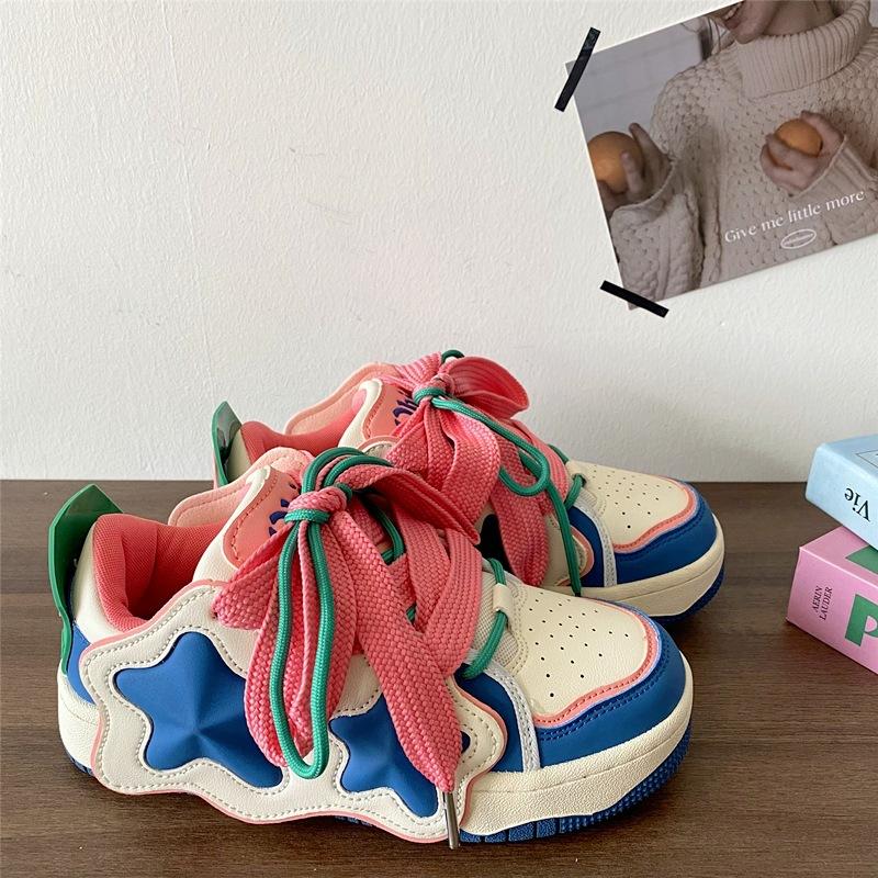 Little white shoes women's autumn 2025 new models with skirts, shoes women's ins niche design casual versatile board shoes women's shoes