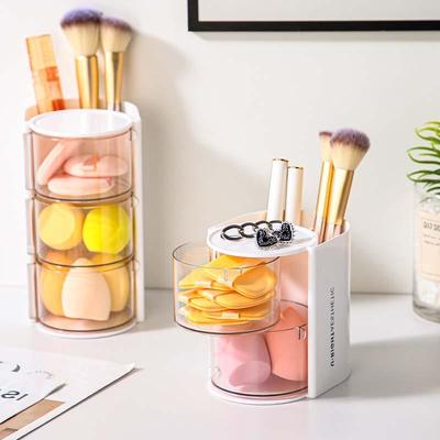 כלים ואביזרים – ארגוניות מעוצבות לאיפור