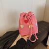 Cute peach heart small bag women's 2025 new trendy fashion mini bucket bag summer versatile shoulder messenger bag