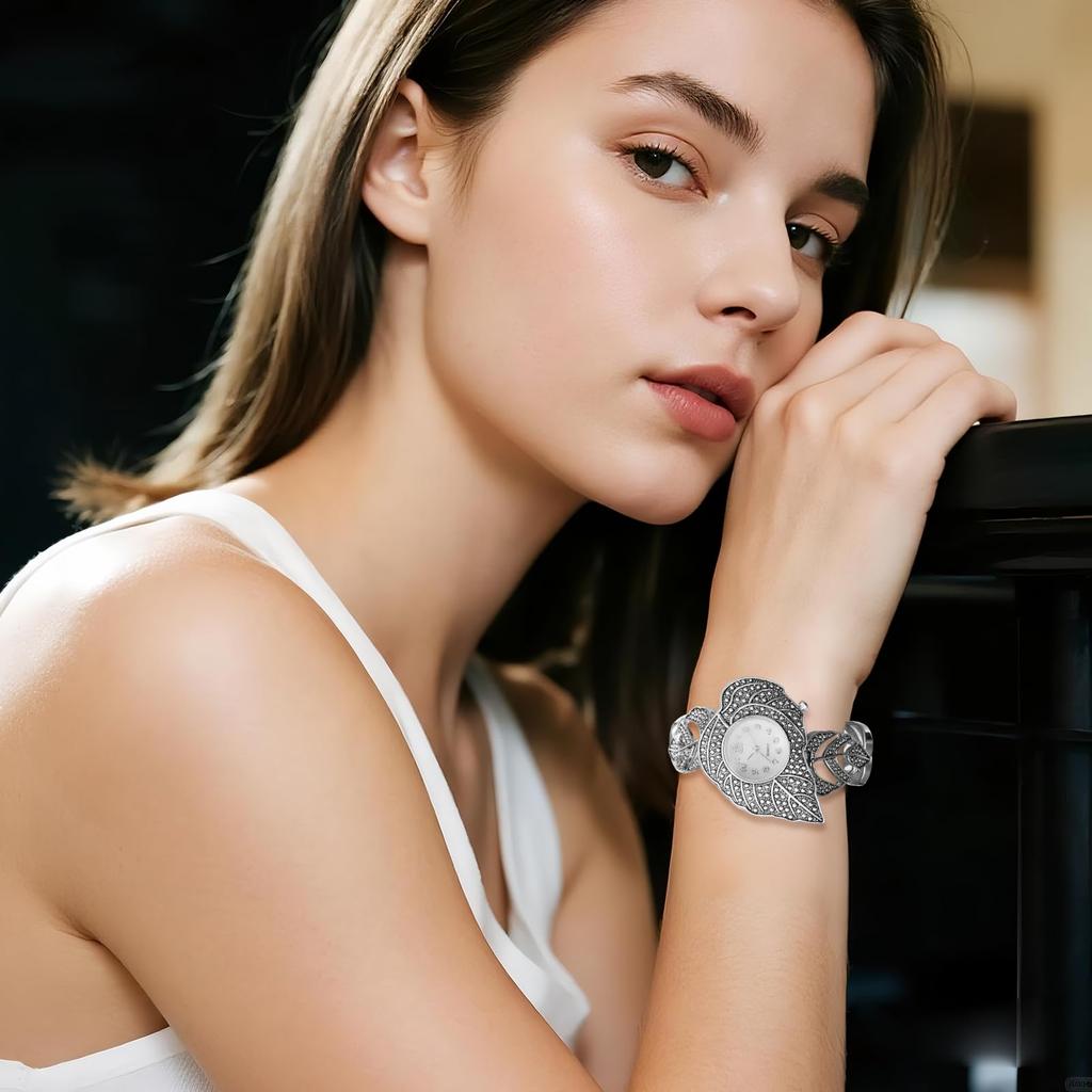 Women's Leaf Chain Bracelet Watch: Cute and Stylish Analog Quartz Watch with a Fun Movement, Silver - Perfect Gift for Birthdays, Anniversaries,