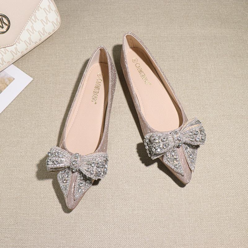 Modne Kryształowe Płaskie Baleriny z Kokardą Kobieta Różowe/Srebrne Buty Ślubne dla Druhny Damskie Baleriny Cheongsam Brokatowe Szpiczaste Czółenka Damskie