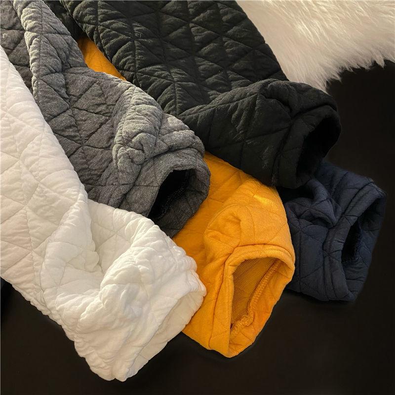 Women's High-End Diamond Pattern Quilted Sweatshirt - Korean Style, Slimming, No-Hood, Round Neck, Autumn/Winter Fashion