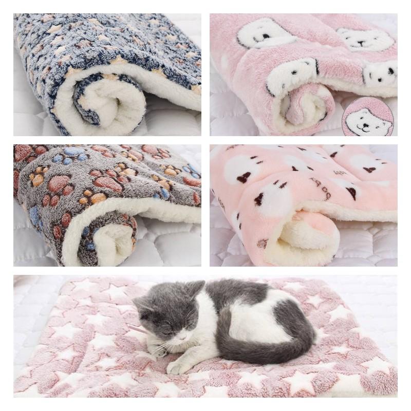 Blanket Warm Pet Pad Beds Cartoon Pattern Antislip Cats Dogs House Lamb Fleece