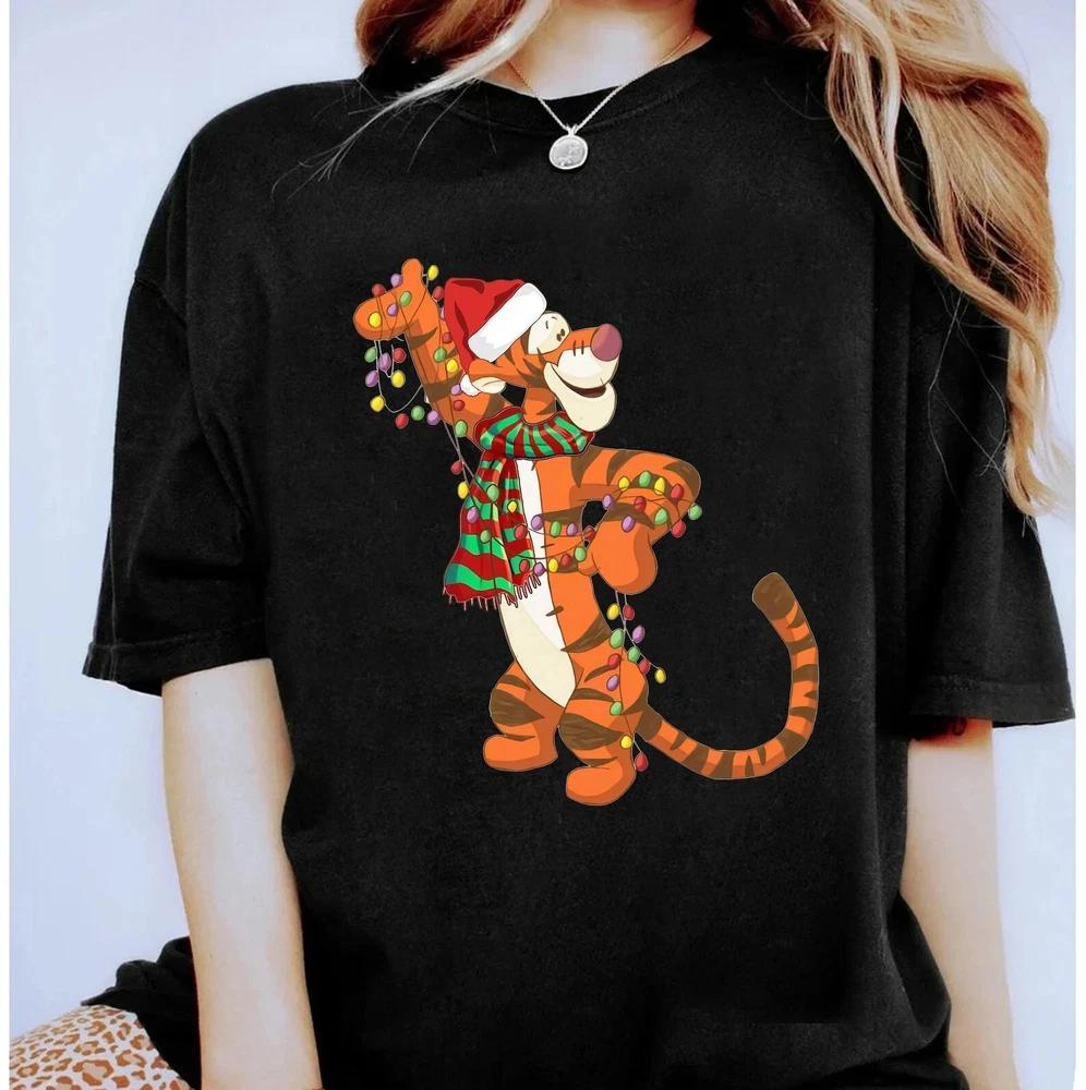 Winnie The Pooh Tigger Santa Hat Christmas Lights Happy Holiday Tshirt S