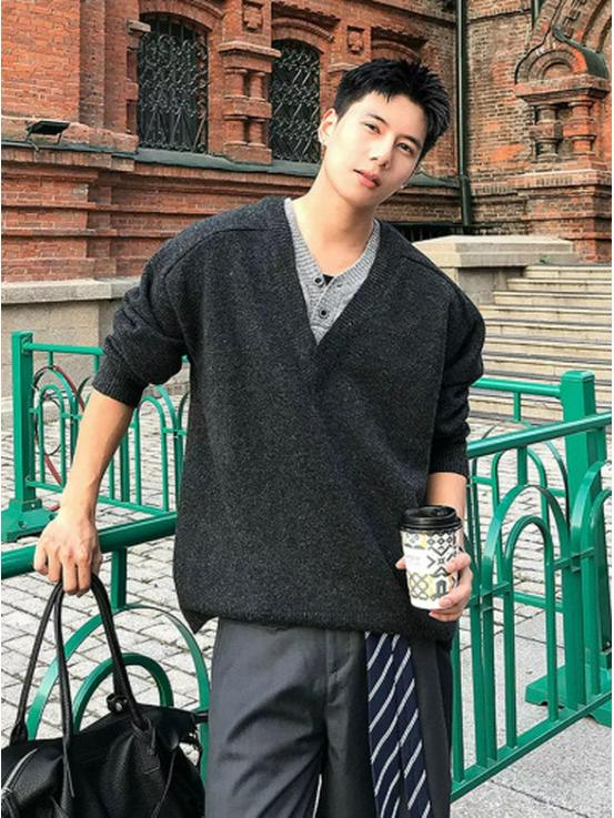 Luxurious Old Money V-neck Casual Loose Knit Sweater, Faux Two-Piece Unisex Autumn/Winter Trendy.