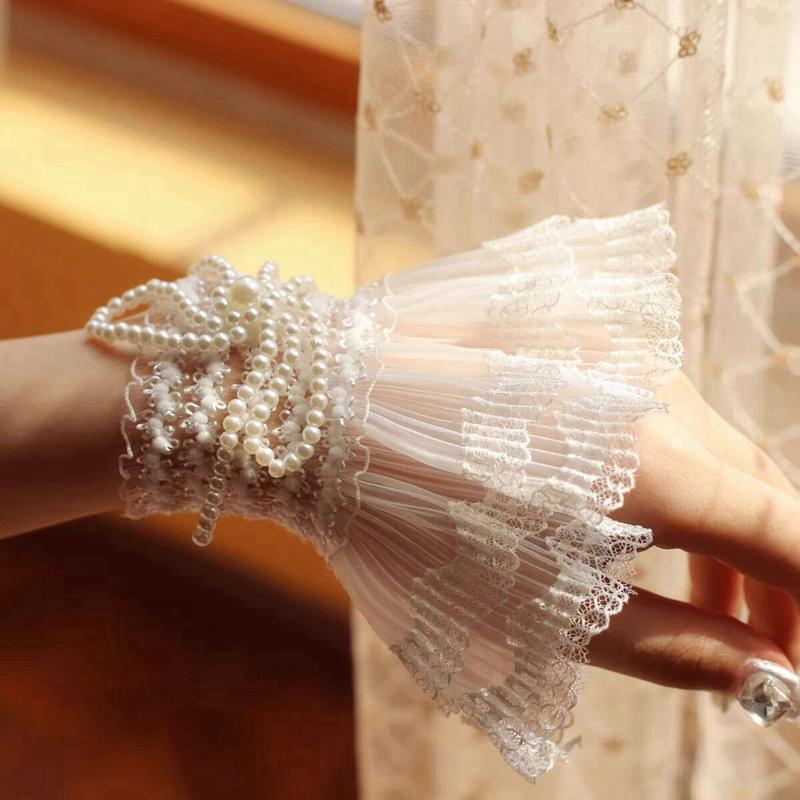 Sweet False Lace Cuffs Pearl Hand Sleeves Detachable Flared Sleeve Wristband Decorative Women Bride Wedding Accessories