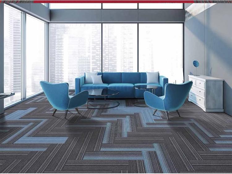 Rechteckiger Teppich für große Gewerbeflächen