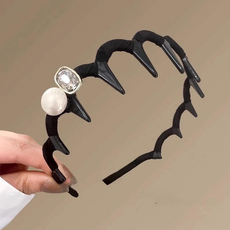 High-end Minimalist Anti-Slip Wave Skull Headband for Face Washing & Hair Styling