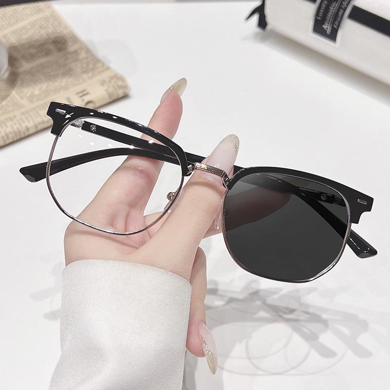 Photochromic Anti Radiation Glasses Eyeglass Eyeglasses for Woman Men Vintage Eyebrow Frame Glasses Fashion Eyewear