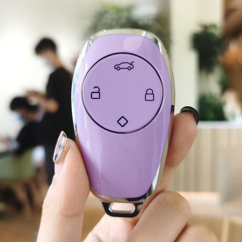 

Leapmotor T03/S01 2021 Key Case Protective Shell with Buckle - Women s Design