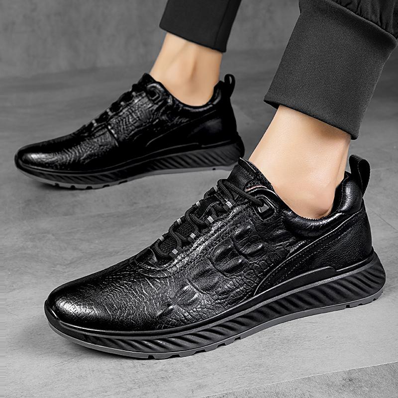 FashionBrand Men Genuine Leather Shoes Autumn Breathable Sneakers Luxury Outdoor Lightweight Men's Moccasins Trekking Shoes for Men