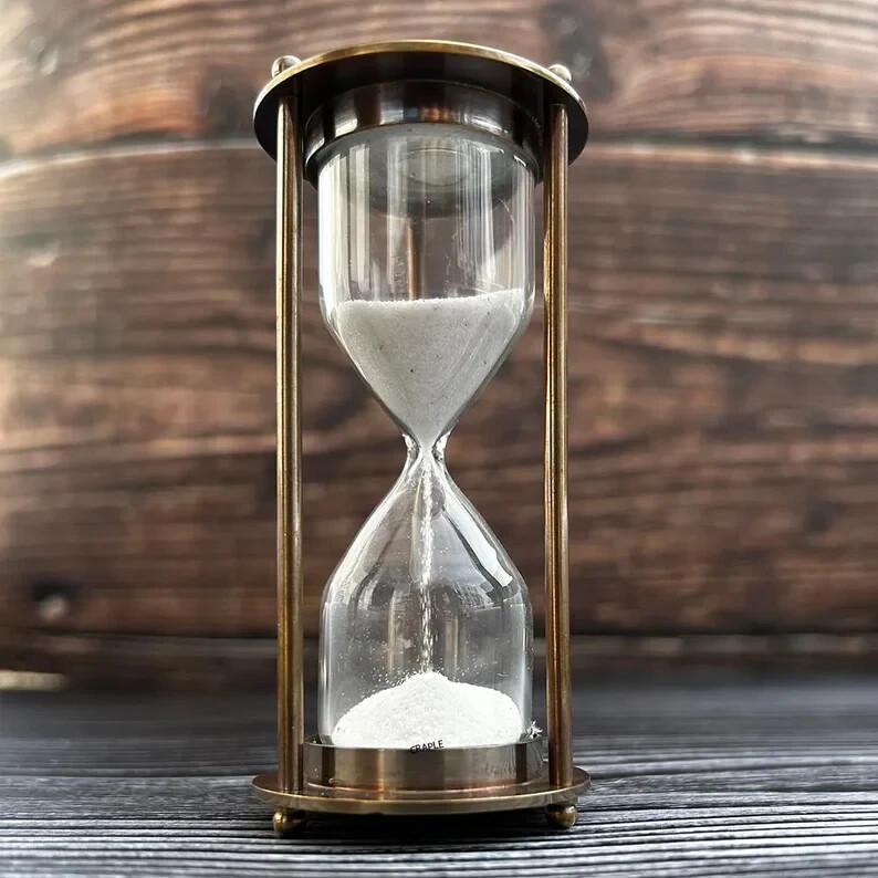 

Handmade Vintage Nautical Brass Hourglass - Perfect Collectibles золотий