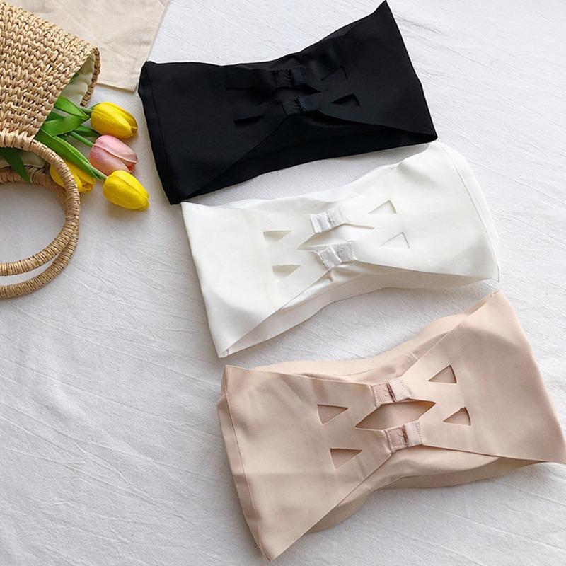 Women Strapless Strapless Anti-walking A Word Brassiere Three Rows of Buttons Wrapped Chest