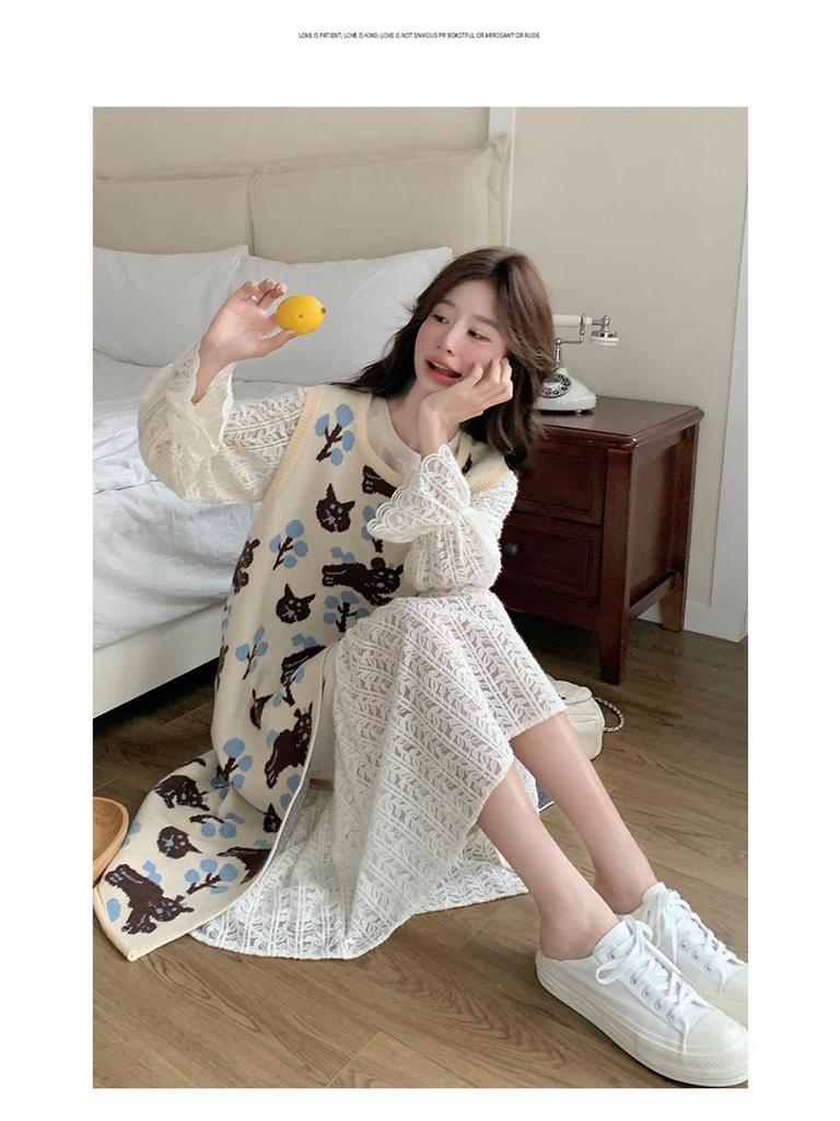 2025 Trendy French Printed Vest & Hollow Long Skirt Set: Sweet, Gentle Two-Piece Dress Suit