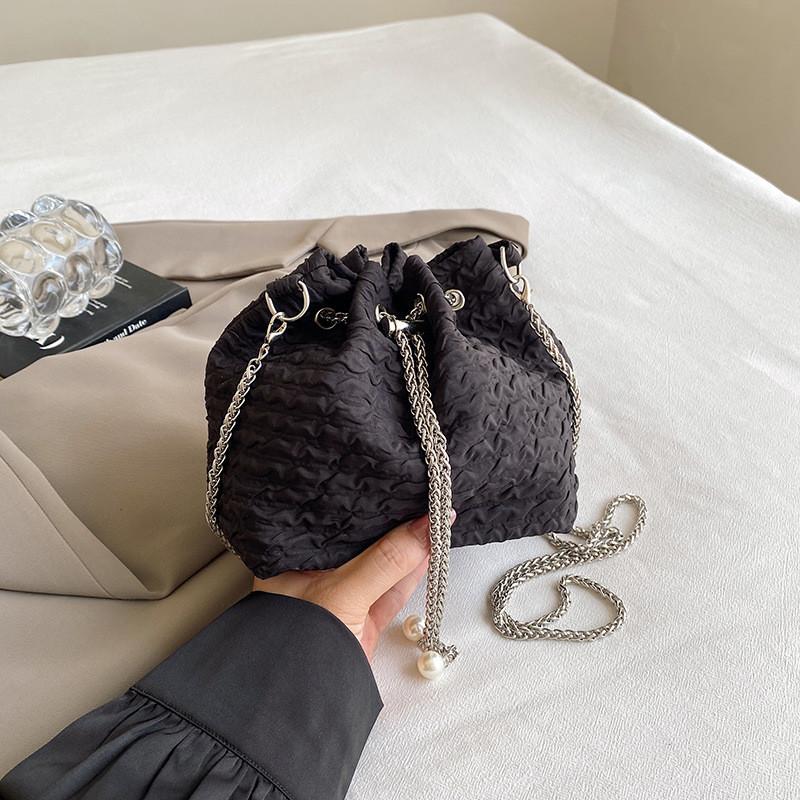 Fashionable Bucket Bag Chic Minimalist Design Versatile Casual Shoulder Bag чёрный