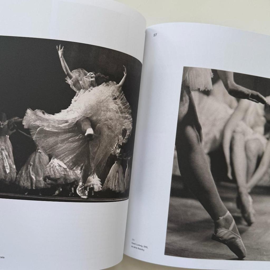 [USED] CZECH THEATER PHOTOGRAPHY. 1859–2017