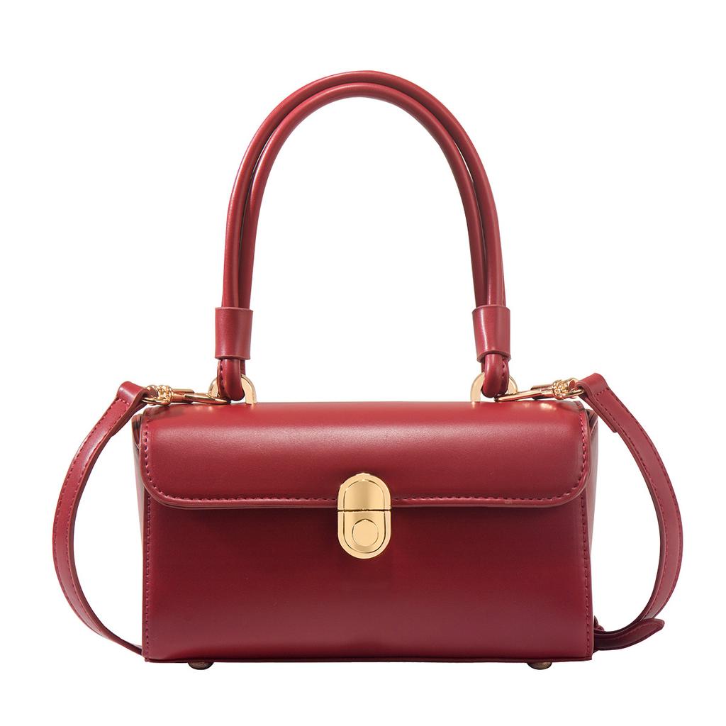 Trendy Red Retro Wedding Bags Are Popular for Women In Their Zodiac Year, Such As Single-shoulder Crossbody Bride Bags