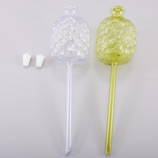 Self Watering Bulbs Pineapple Design Plant Watering Globes Planter Insert Automatic Watering Device for Indoor Outdoor Potted Plants