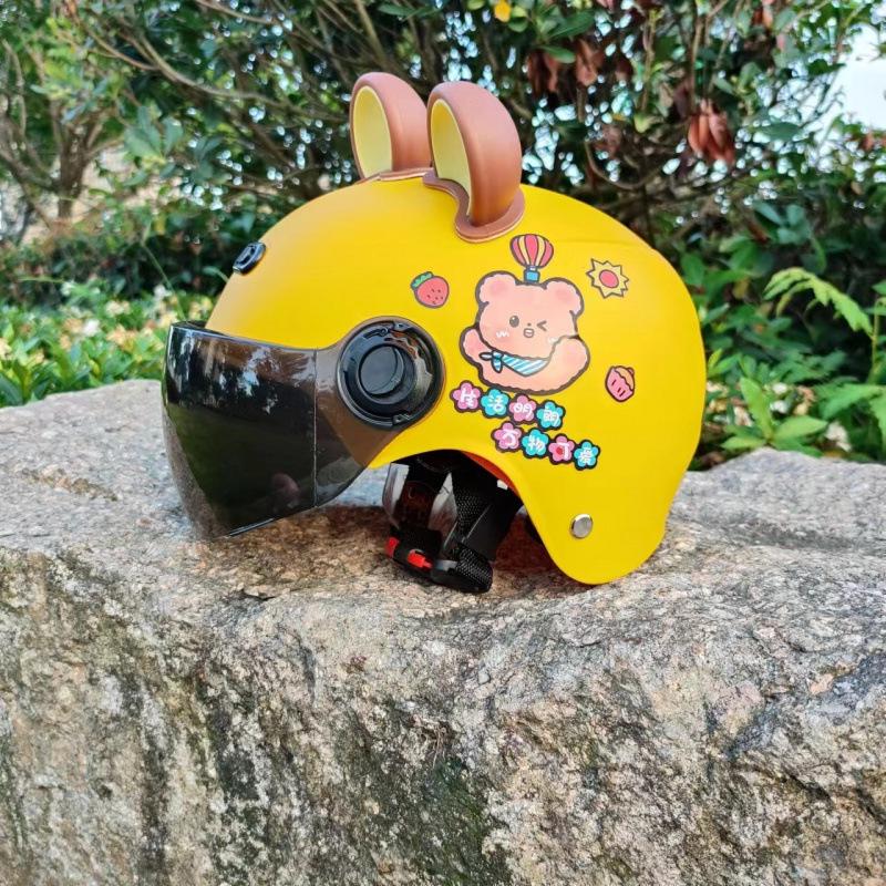 Adjustable Super Cute Kids Safety Helmet for Electric Scooter, Ages 2-12 - Anti-Fall, All-Season Protection