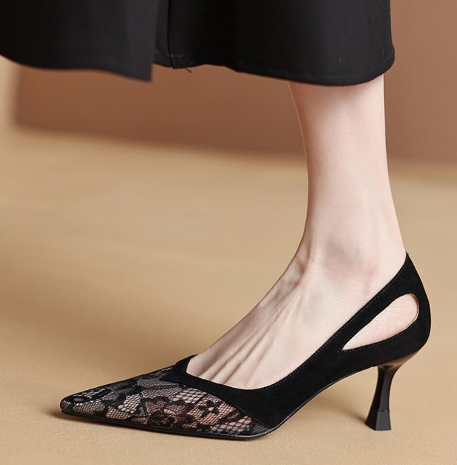 

Мода 2024 года, женская обувь, кружевные женские туфли на высоком каблуке, сексуальные туфли-лодочки для вечеринок, элегантные женские сандалии с острым носком и тонким каблуком для свадьбы 35 чёрный
