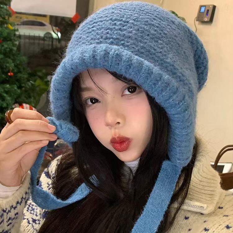 Dual Purpose Hat for Women In Autumn and Winter Warm and Versatile Woolen Hat with Straps and Piles Sweet and Versatile Ear Protection
