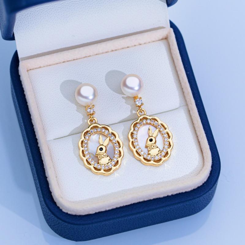 Natural Freshwater Pearl Stud Earrings S925 Sterling Silver Earrings Fritillary Zircon Pearl Earrings Light Luxury High Sense