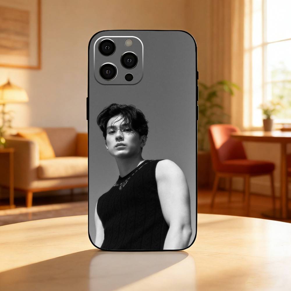 M-Mackenyu Arata Phone Case For iPhone17,16,15,14,13,12 Plus,Max Soft Silicone Black Cover