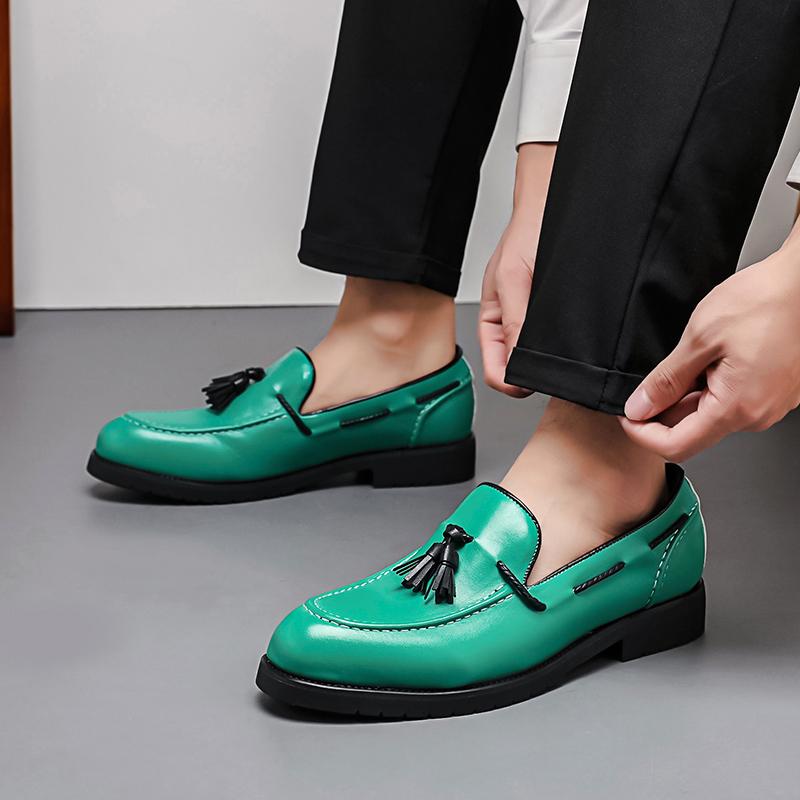 New Men's Charm Pointed Blue Green Tassels Leisure Shoes Male Dress Wedding Prom Homecoming Loafers Footwear Zapatos Hombre