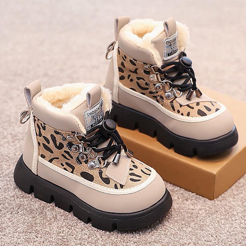 Warm Girl Boots Plush Anti Slip Winter Boot Casual Versatile Snow Boots Trendy Classic Girl Shoe Thick Soled Comfort Cotton Boot